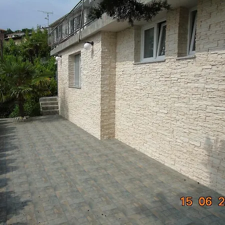 Enni Apartment
