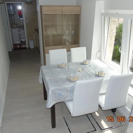 Enni Apartment *